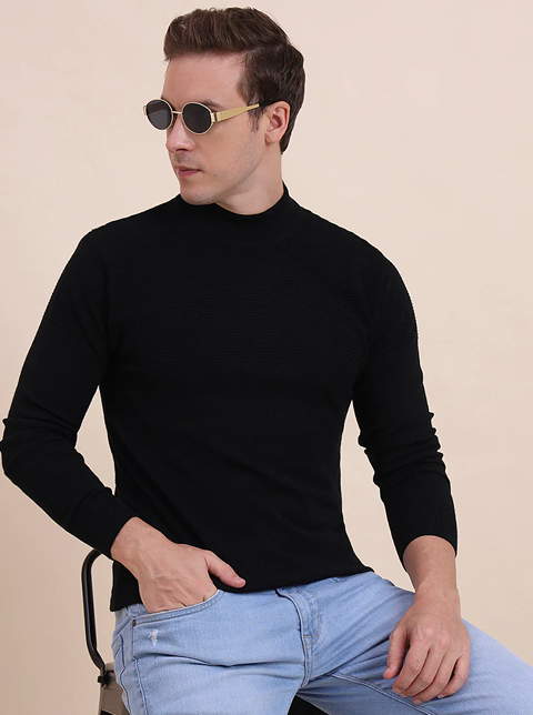 Black Solid Slim Fit T-Shirt