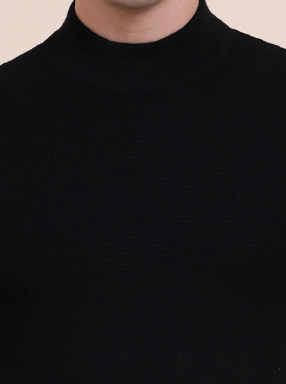 Black Solid Slim Fit T-Shirt