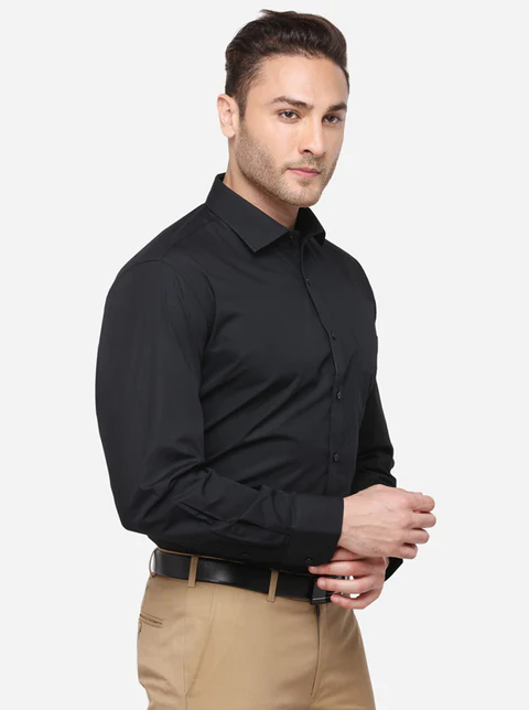 Black Solid Regular Fit Formal Shirt